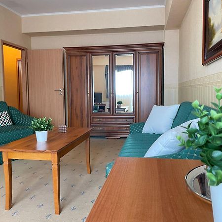 Koenig Hotel ナジカニジャ エクステリア 写真